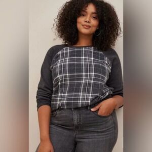 Torrid Gray/White Classic Fit Cozy Fleece Crew Neck Raglan Sweatshirt